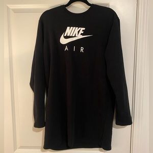 NIKE women’s fleece dress - black !!